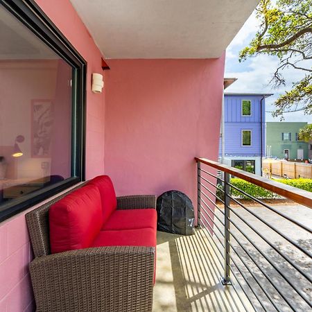 Boutique Vera Hotel In The Heart Of Фоллі-Біч Екстер'єр фото